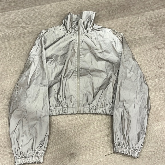Reflective jacket/wind breaker by the tic toc brand. Very good condition - Picture 1 of 5
